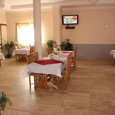 Hotel Czardasz Września المظهر الخارجي الصورة