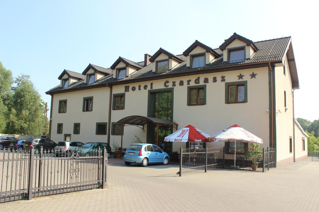 Hotel Czardasz Września المظهر الخارجي الصورة