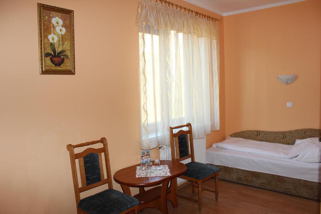 Hotel Czardasz Września الغرفة الصورة